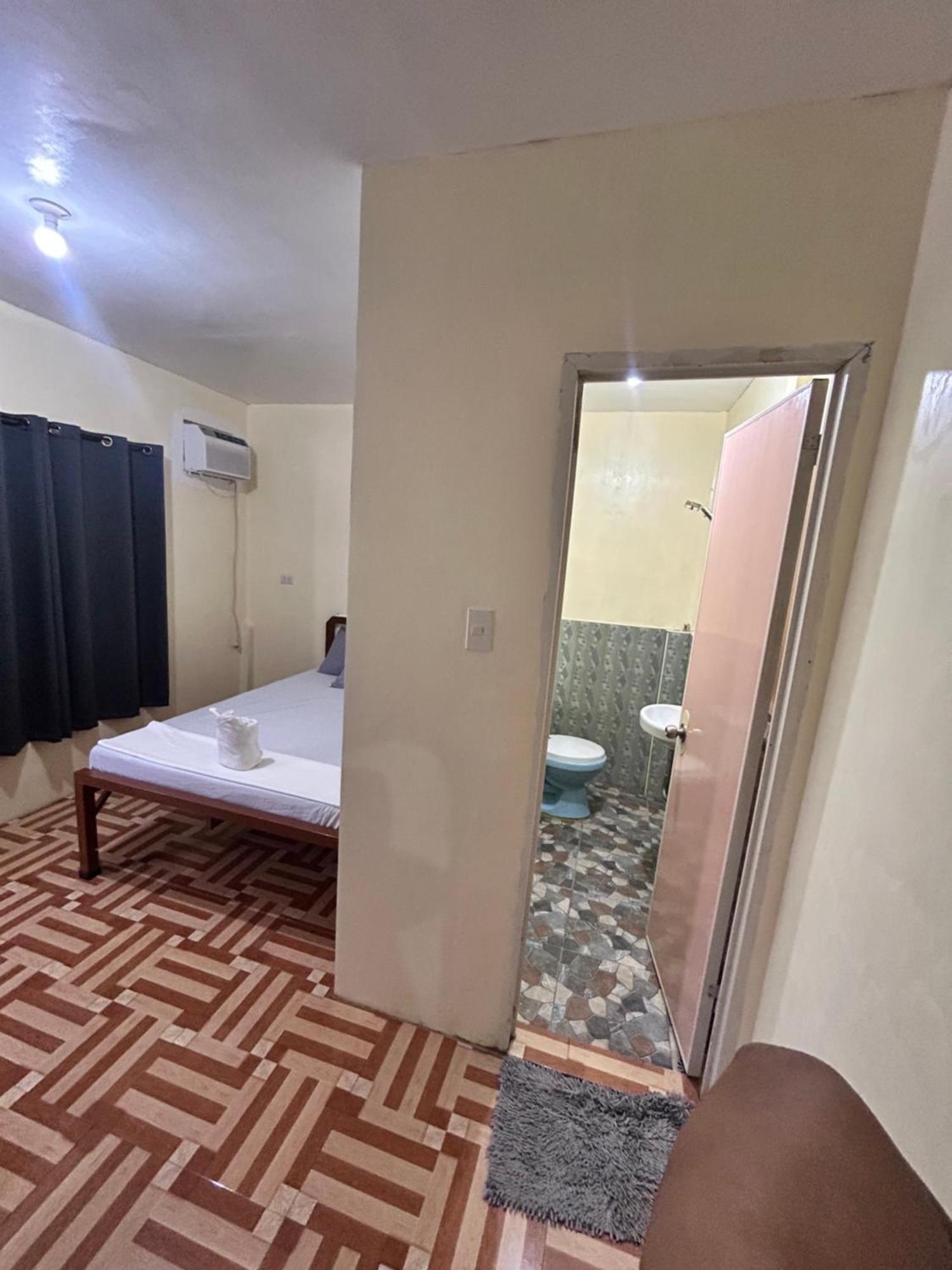 Carillo guest house Coron Esterno foto