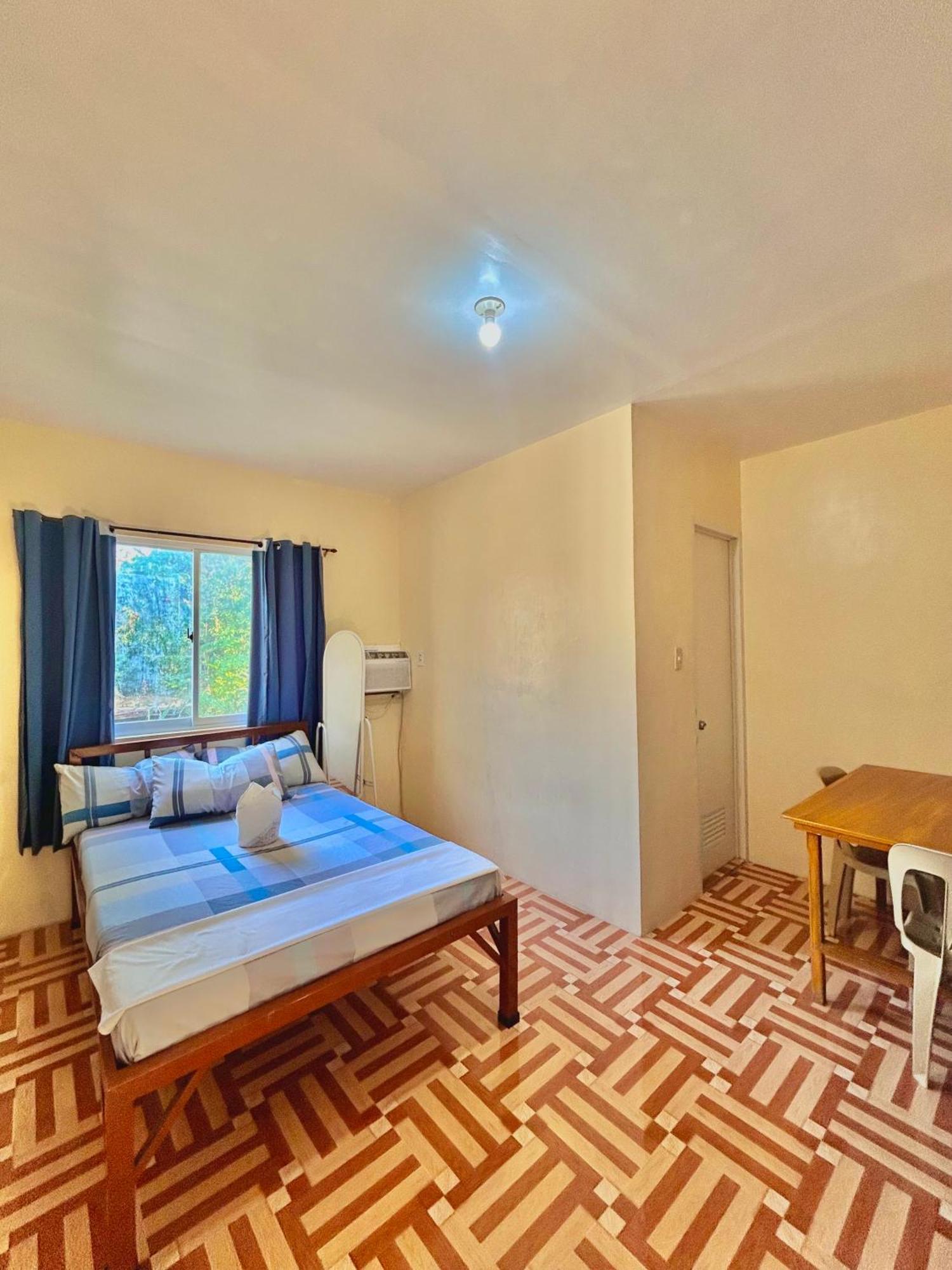 Carillo guest house Coron Esterno foto